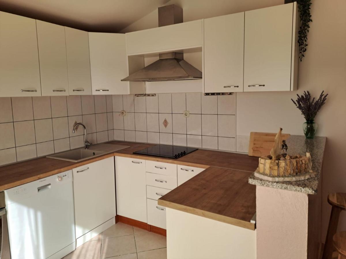 Apartment Ema Posedarje Εξωτερικό φωτογραφία